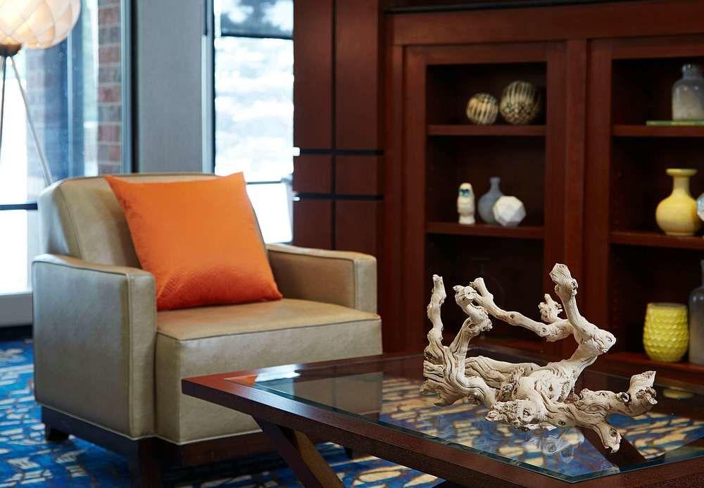 Courtyard Minneapolis St. Paul/Роузвил Екстериор снимка