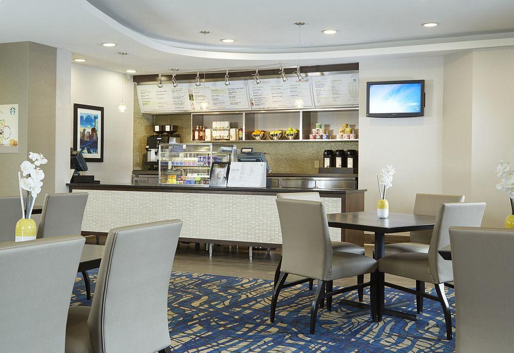 Courtyard Minneapolis St. Paul/Роузвил Екстериор снимка