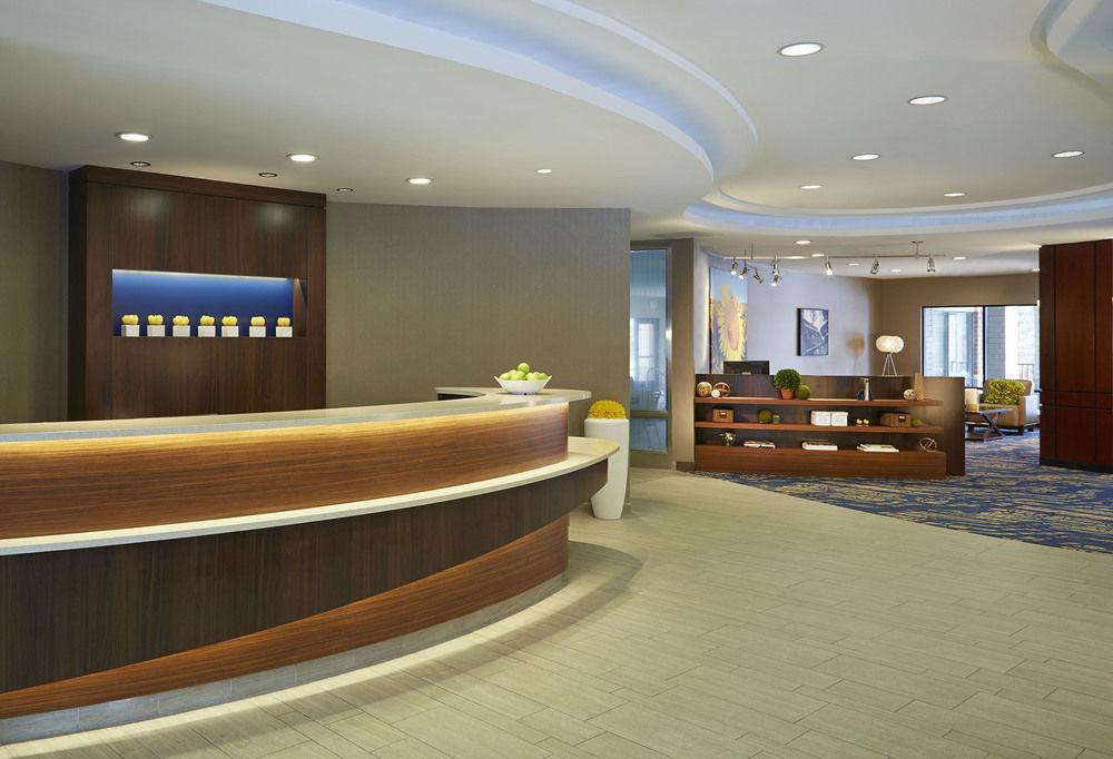 Courtyard Minneapolis St. Paul/Роузвил Екстериор снимка