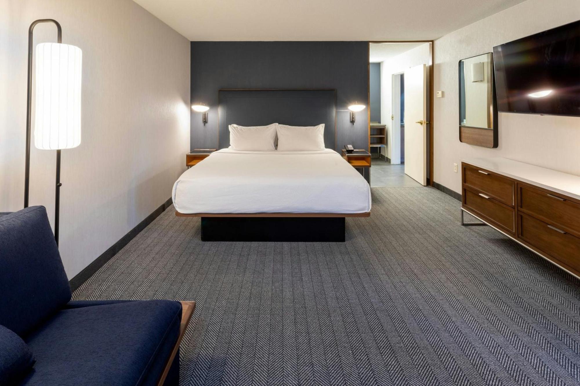 Courtyard Minneapolis St. Paul/Роузвил Екстериор снимка
