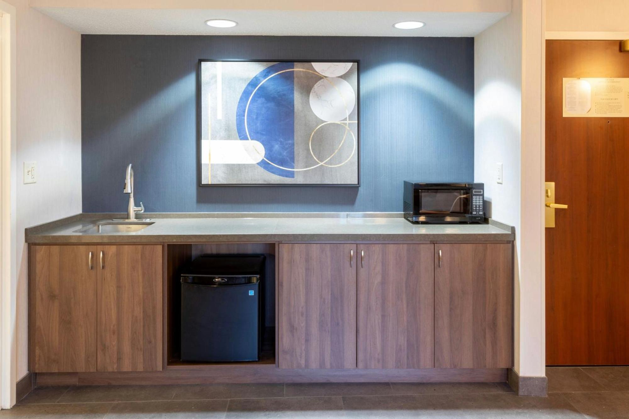 Courtyard Minneapolis St. Paul/Роузвил Екстериор снимка