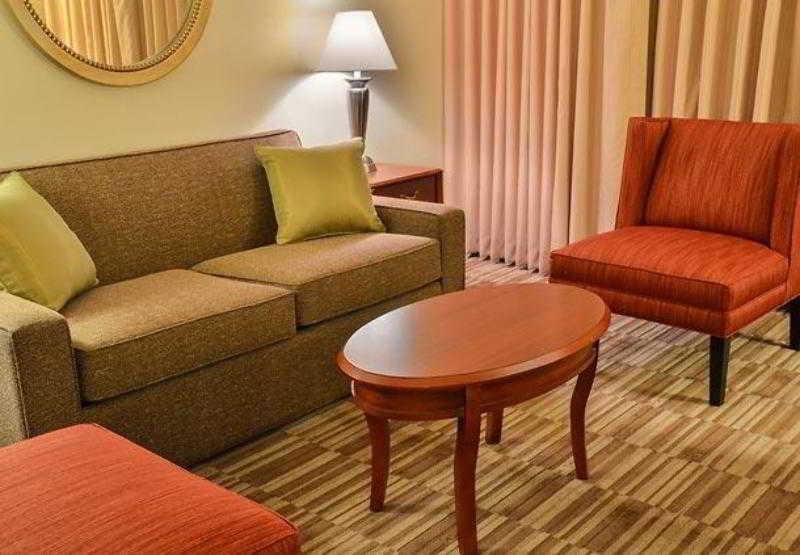 Courtyard Minneapolis St. Paul/Роузвил Екстериор снимка