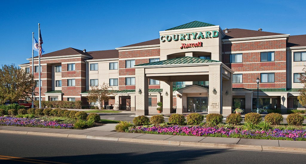 Courtyard Minneapolis St. Paul/Роузвил Екстериор снимка
